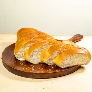 TWISTED BREAD